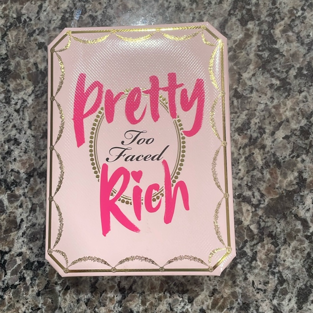 NWT Too Faced pretty rich eyeshadow
